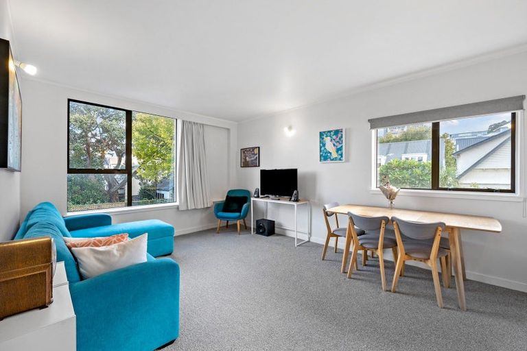 Photo of property in Hobson Court Flats, 19/70 Hobson Street, Thorndon, Wellington, 6011