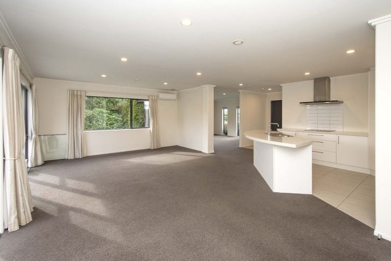 Photo of property in 27 Graycliffe Street, Halswell, Christchurch, 8025