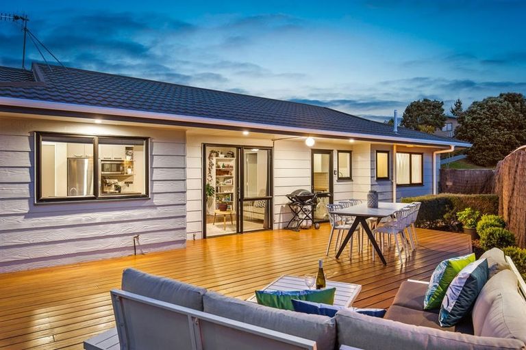 Photo of property in 37 Campbell Avenue, Paraparaumu, 5032