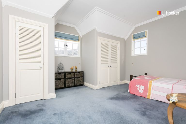 Photo of property in 69 Glenross Street, Glenross, Dunedin, 9011