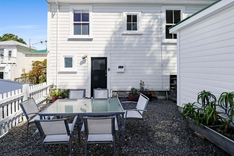 Photo of property in 21 Saint Mary Street, Thorndon, Wellington, 6011