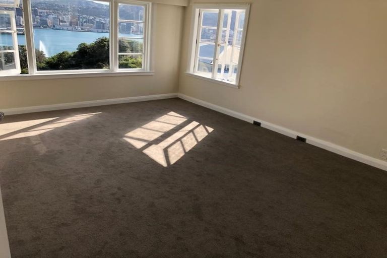 Photo of property in 29a Grass Street, Roseneath, Wellington, 6011