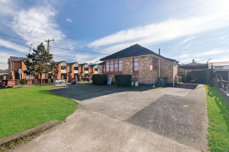 Photo of property in 49 Lorne Street, Melville, Hamilton, 3206