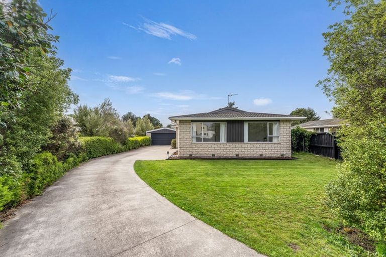 Photo of property in 20 Four Elms Place, Parklands, Christchurch, 8083