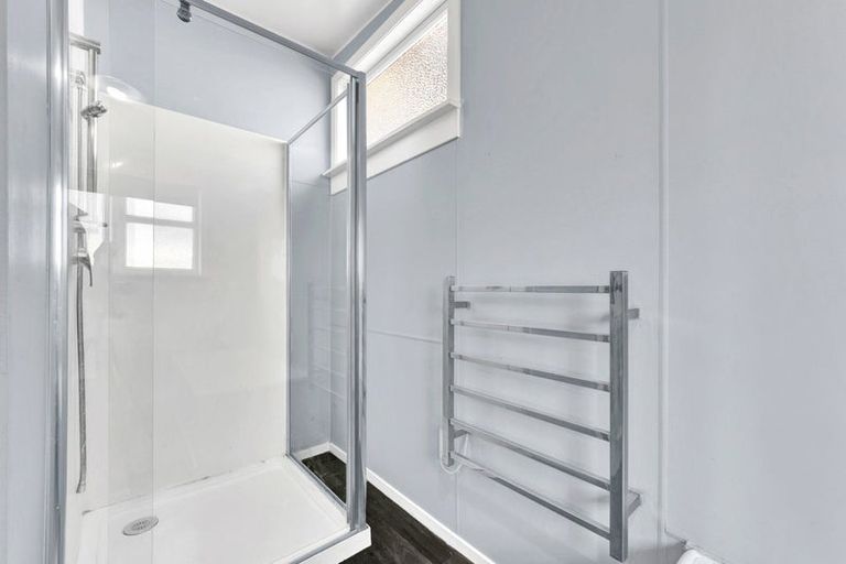 Photo of property in 12 Randolph Street, Woolston, Christchurch, 8062