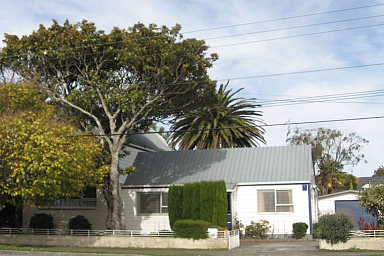 Photo of property in 114 Epuni Street, Epuni, Lower Hutt, 5011