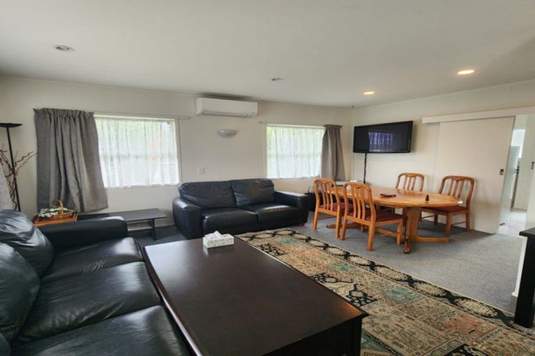 Photo of property in 38a Whiteacres Drive, Sunnyhills, Auckland, 2010