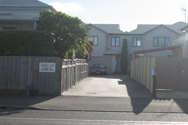 Photo of property in 9 Latham Street, Napier South, Napier, 4110