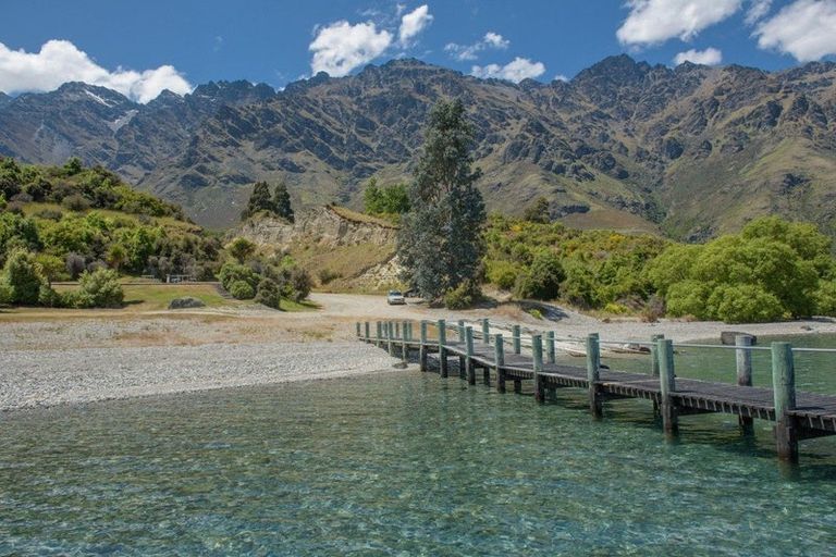 Photo of property in 2 Tasman Terrace, Drift Bay, Queenstown, 9371