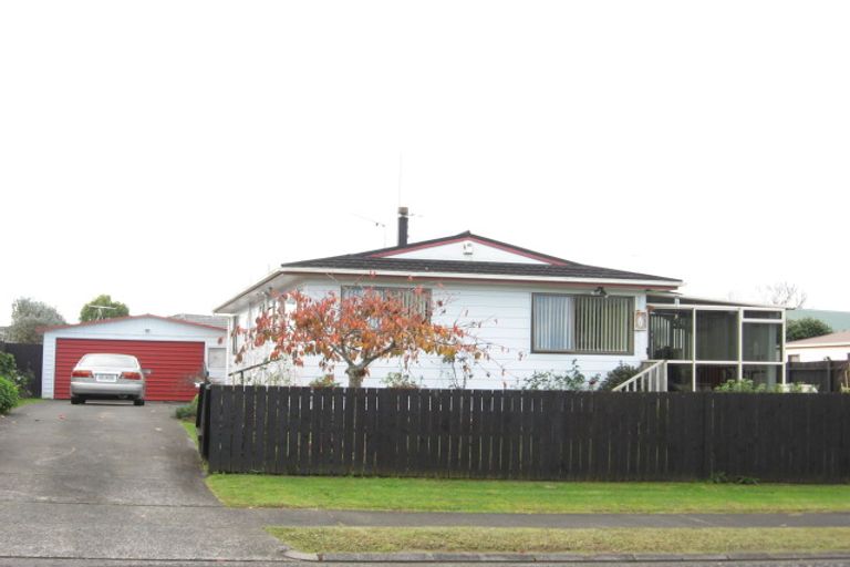 Photo of property in 3 Oakmont Place, Wattle Downs, Auckland, 2103