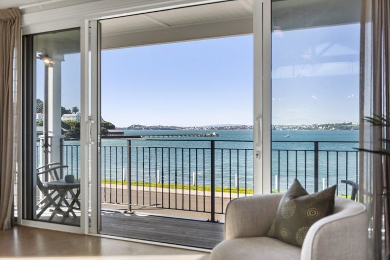 Photo of property in 49 King Edward Parade, Devonport, Auckland, 0624
