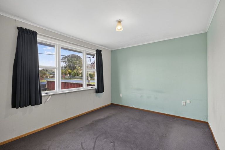 Photo of property in 237 Huatoki Street, Upper Vogeltown, New Plymouth, 4310