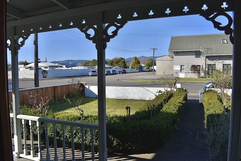 Photo of property in 22 Seddon Street, Levin, 5510