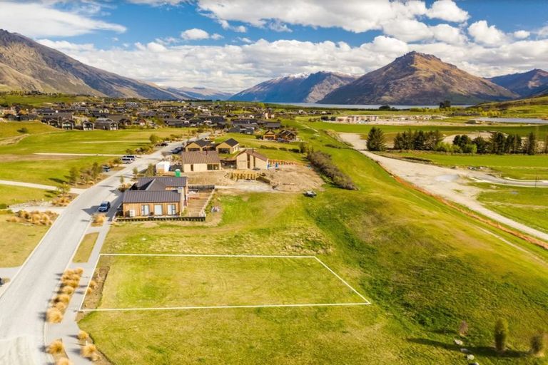 Photo of property in 35 Cunninghams Drive, Jacks Point, Queenstown, 9371