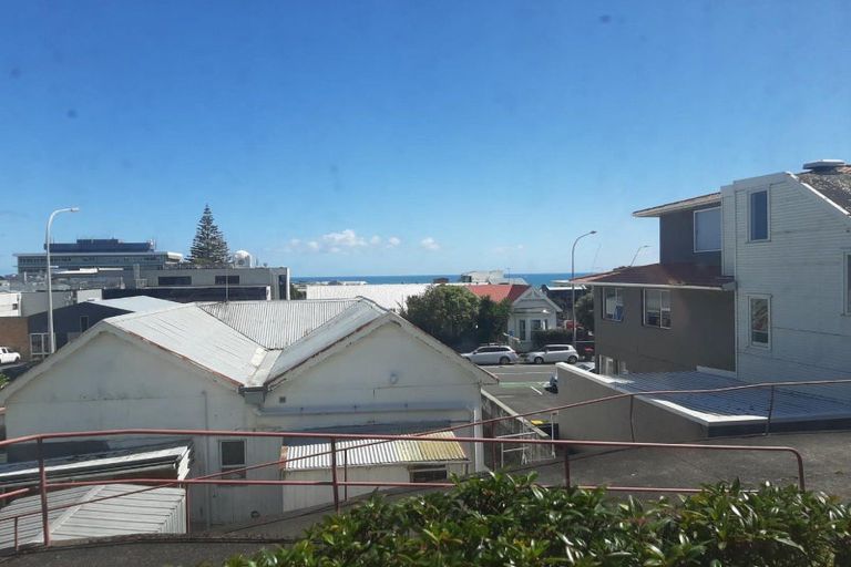 Photo of property in 32 Robe Street, New Plymouth, 4310