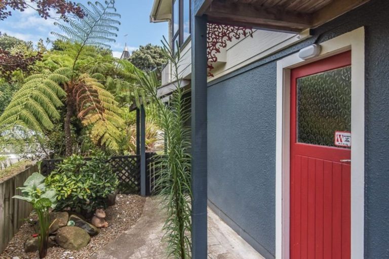 Photo of property in 15a Margaret Road, Raumati Beach, Paraparaumu, 5032