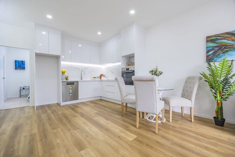 Photo of property in 57b Rathgar Road, Henderson, Auckland, 0610