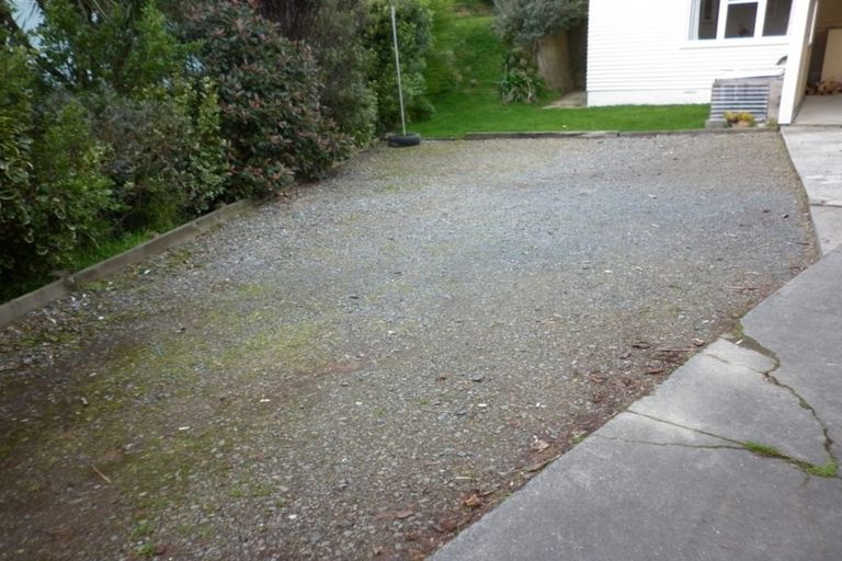 Photo of property in 41 Hindmarsh Street, Johnsonville, Wellington, 6037