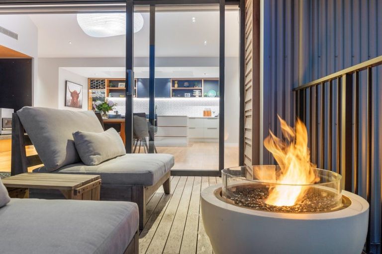 Photo of property in 15 Karekare Road, Raumati South, Paraparaumu, 5032