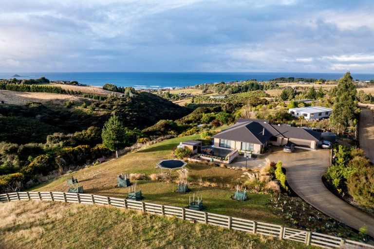 Photo of property in 32 Kayforce Road, Ocean View, Dunedin, 9035