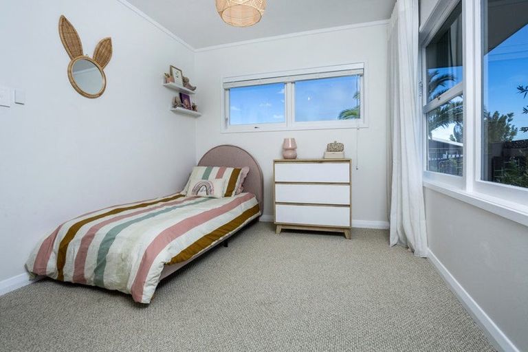 Photo of property in 13 Hume Drive, Hillcrest, Auckland, 0627