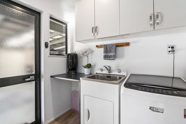 Photo of property in 17a Martin Avenue, Wakefield, 7025