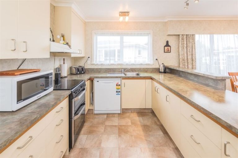 Photo of property in 71 Oxford Road, Springvale, Whanganui, 4501