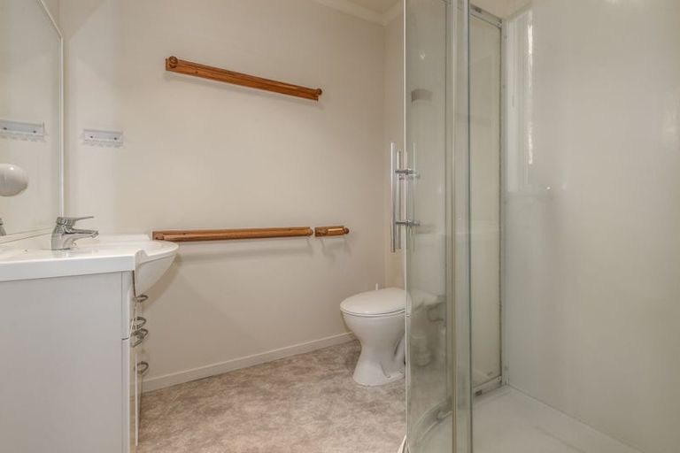 Photo of property in 73a Ngaio Road, Waikanae, 5036