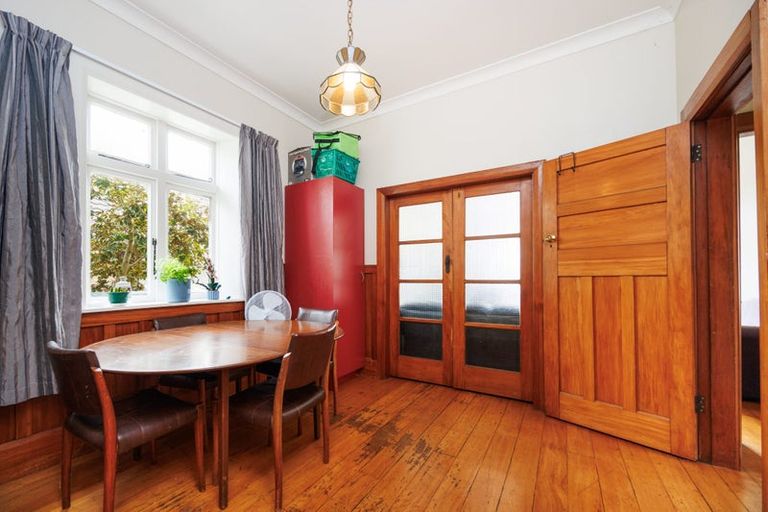 Photo of property in 6 Marne Street, Hokowhitu, Palmerston North, 4410