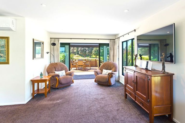 Photo of property in 34 Titoki Road, Waikanae Beach, Waikanae, 5036