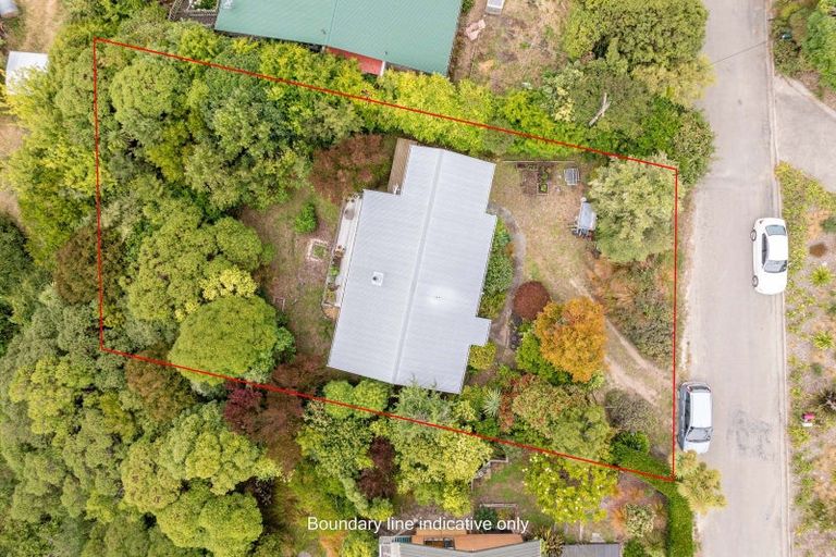 Photo of property in 27 Te Papau Crescent, Diamond Harbour, 8972