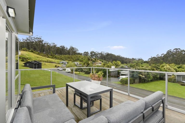 Photo of property in 8 Mandeno Drive, Kerikeri, 0230