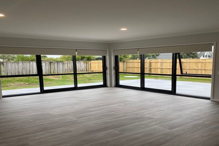 Photo of property in 59 Seagrass Place, Otaki Beach, Otaki, 5512