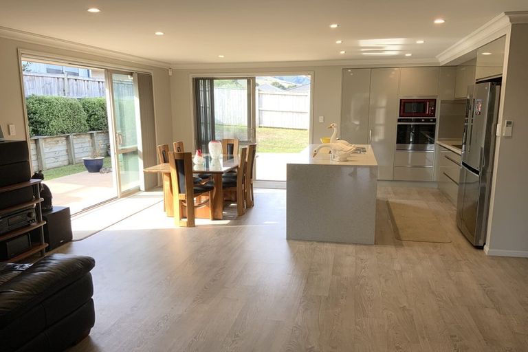 Photo of property in 10 Canmore Street, Pokeno, 2402