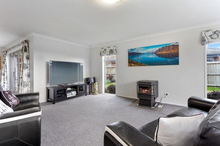 Photo of property in 59 Huntingdon Drive, Rangiora, 7400