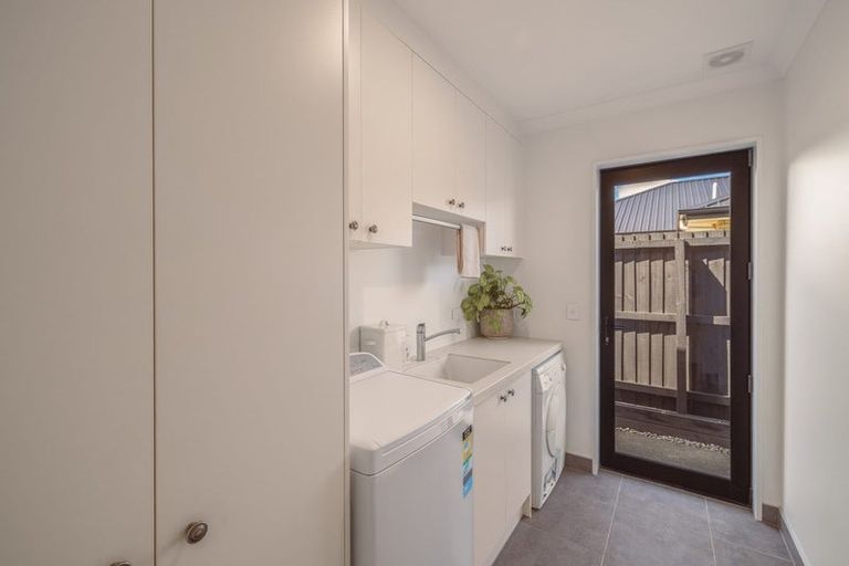 Photo of property in 20 Bargrove Close, Halswell, Christchurch, 8025