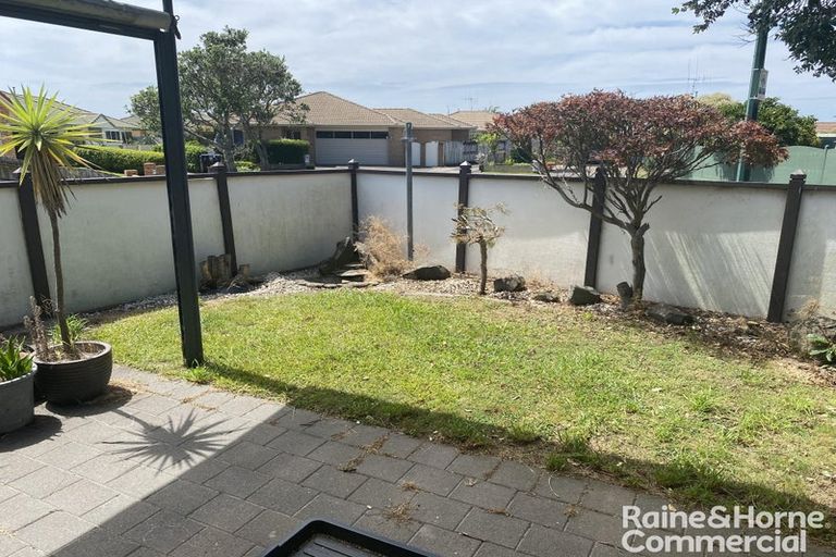Photo of property in 72 Denny Hulme Drive, Mount Maunganui, 3116