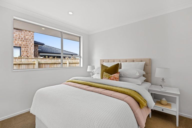 Photo of property in 1/59 Hatton Road, Orewa, 0931