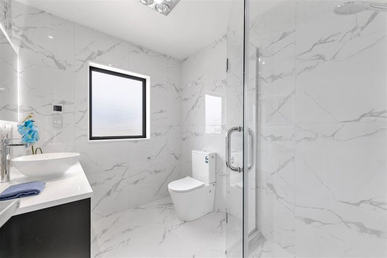 Photo of property in 4 Glann Lane, Flat Bush, Auckland, 2019