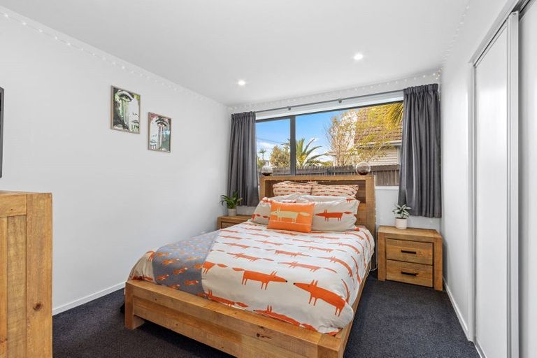 Photo of property in 1/41 Bowhill Road, New Brighton, Christchurch, 8083