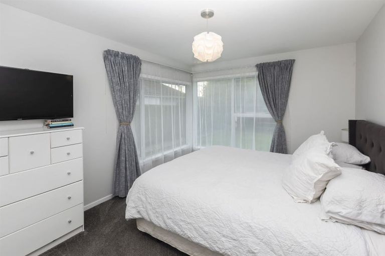 Photo of property in 1 Newport Street, Avondale, Christchurch, 8061