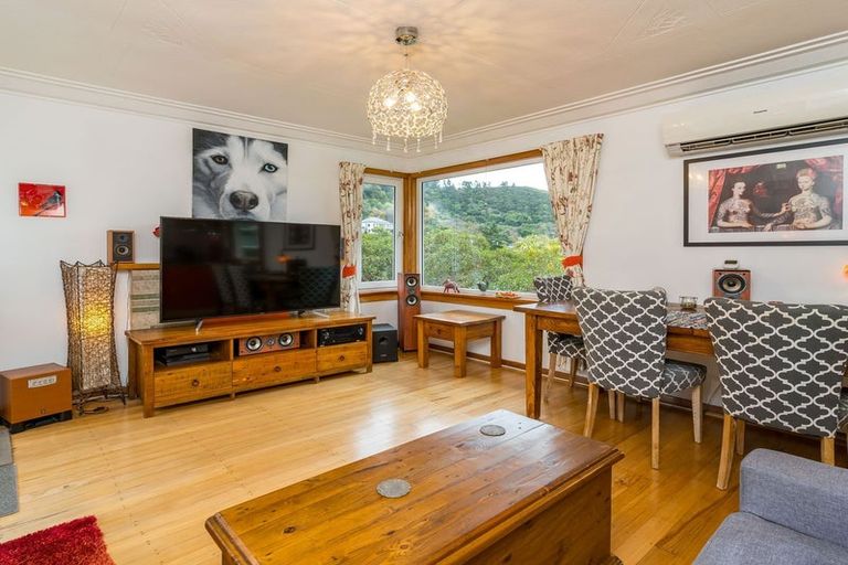 Photo of property in 6 Harbour Terrace, Careys Bay, Port Chalmers, 9023