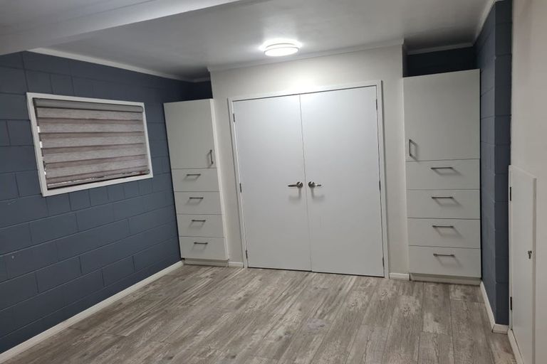 Photo of property in 110 Lauderdale Road, Birkdale, Auckland, 0626