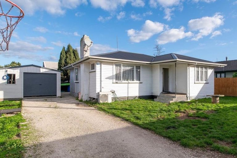 Photo of property in 15 Isobel Street, Fairy Springs, Rotorua, 3015