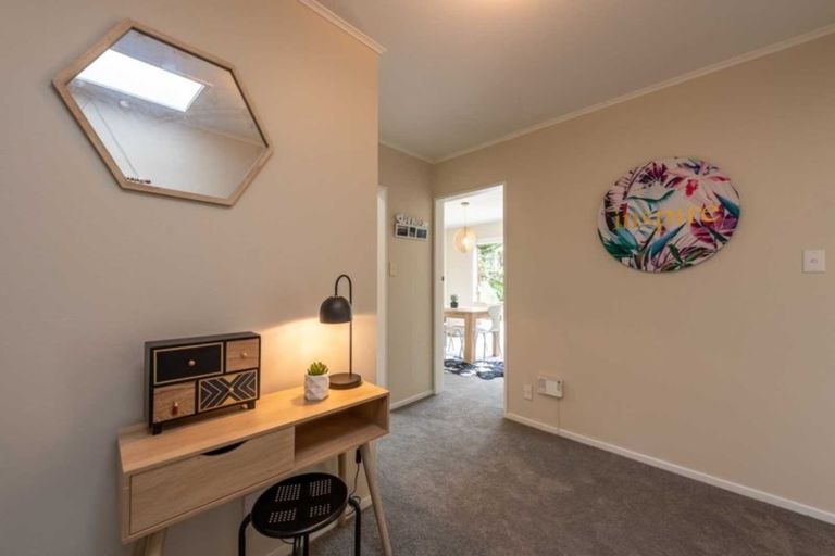 Photo of property in 15 Westhaven Drive, Tawa, Wellington, 5028