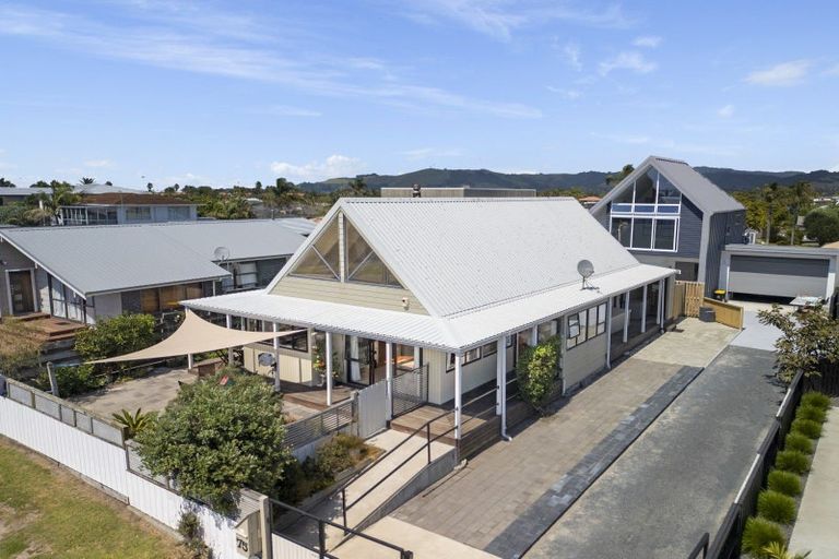 Photo of property in 75 Percy Road, Papamoa Beach, Papamoa, 3118