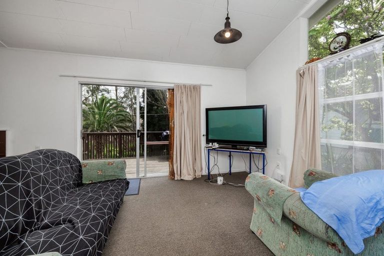 Photo of property in 20 Derrick Road, Kawakawa, 0210