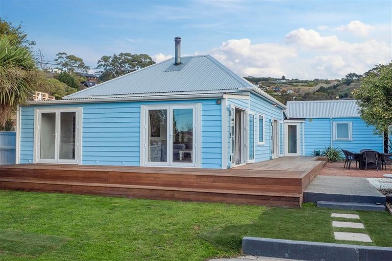 Photo of property in 16 Augusta Street, Redcliffs, Christchurch, 8081