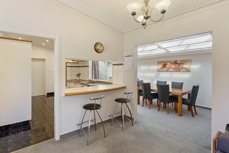 Photo of property in 32 Domain Road, Otaki, 5512