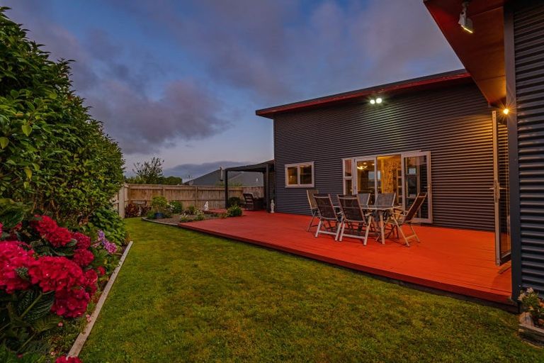 Photo of property in 17 Ursula Drive, Feilding, 4702